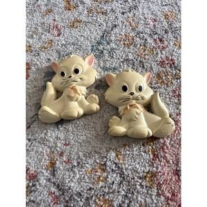 Vintage 1981 Miller Studio Chalkware Cat Wall Plaques Set of 2 Cream Kittens